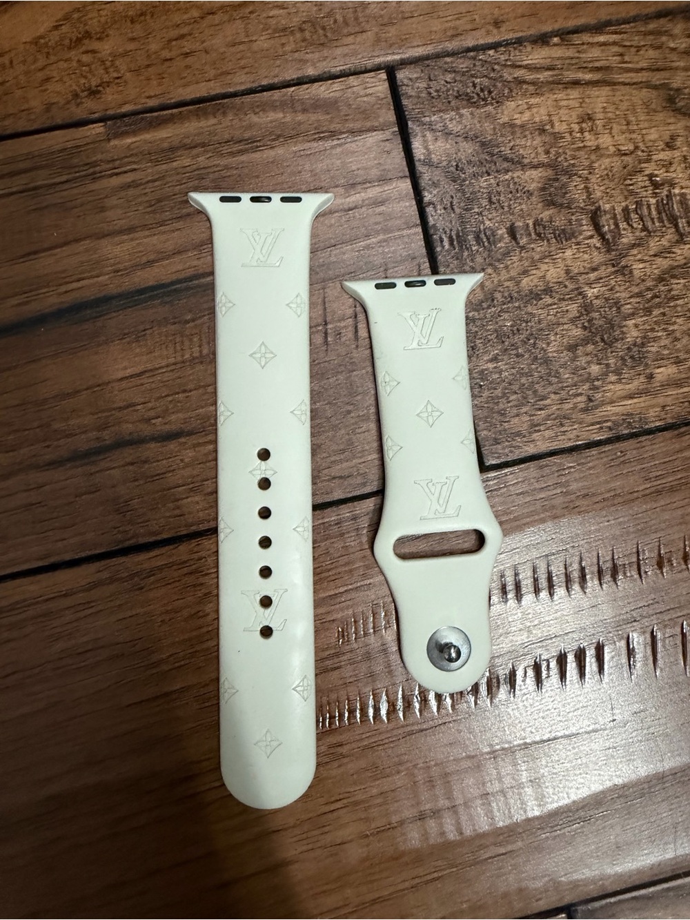 Louis Vuitton Cream Embossed Monogram Apple Watch Band - Picture 2 of 3